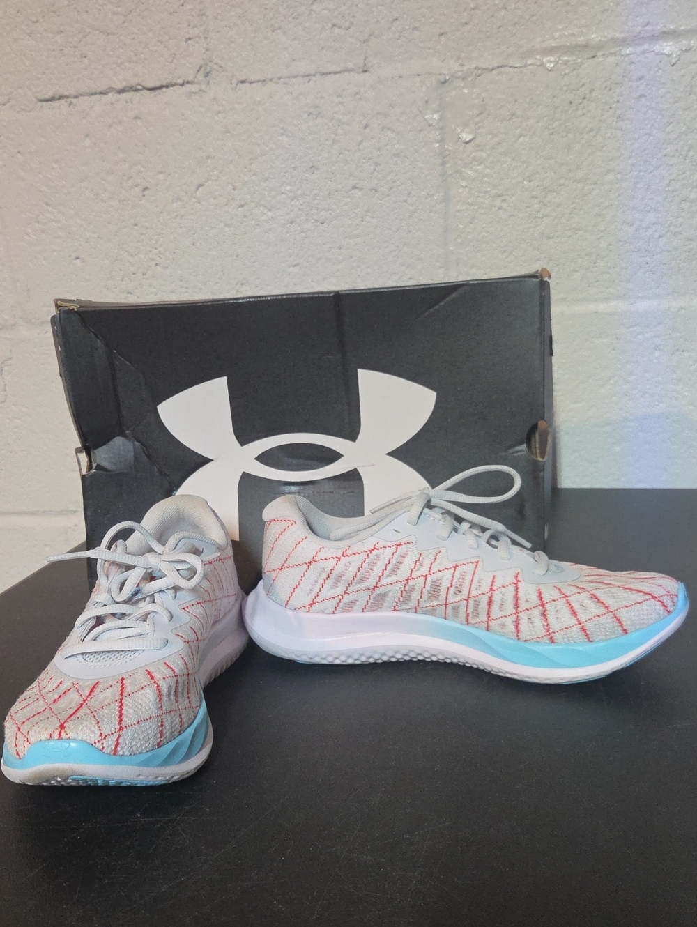 Under Armour Women’s White Running Shoes Ua W Charged Breeze 2